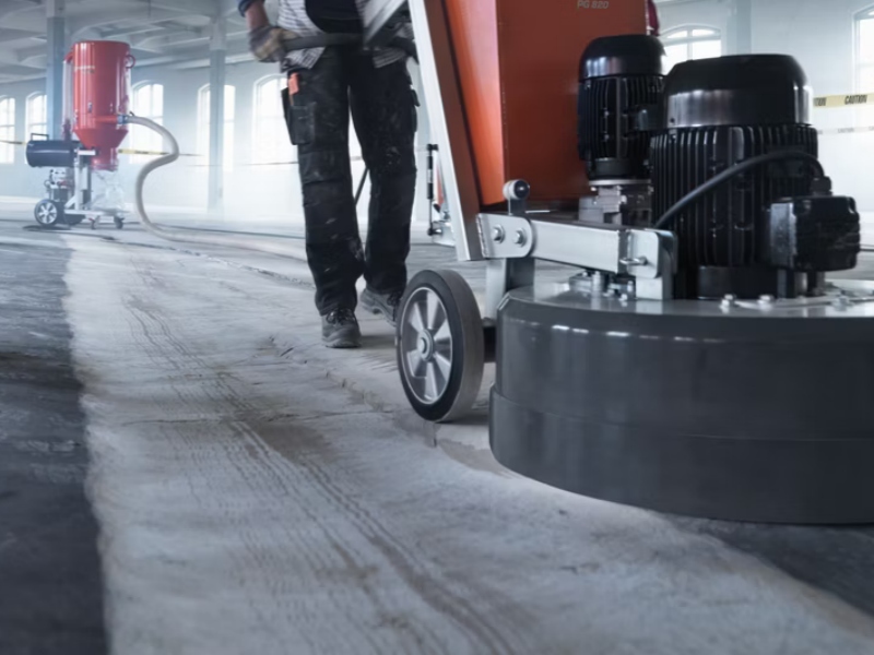 O papel das ferramentas diamantadas na manutenção de pisos industriais