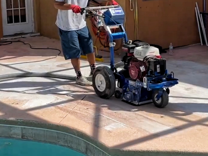 Evite danos superficiais durante a remoção do revestimento do piso